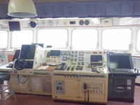 Kapal penelitian untuk dijual
