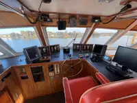 Kapal kru untuk dijual