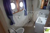 Kapal survei untuk dijual