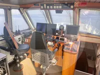 Kapal survei untuk dijual