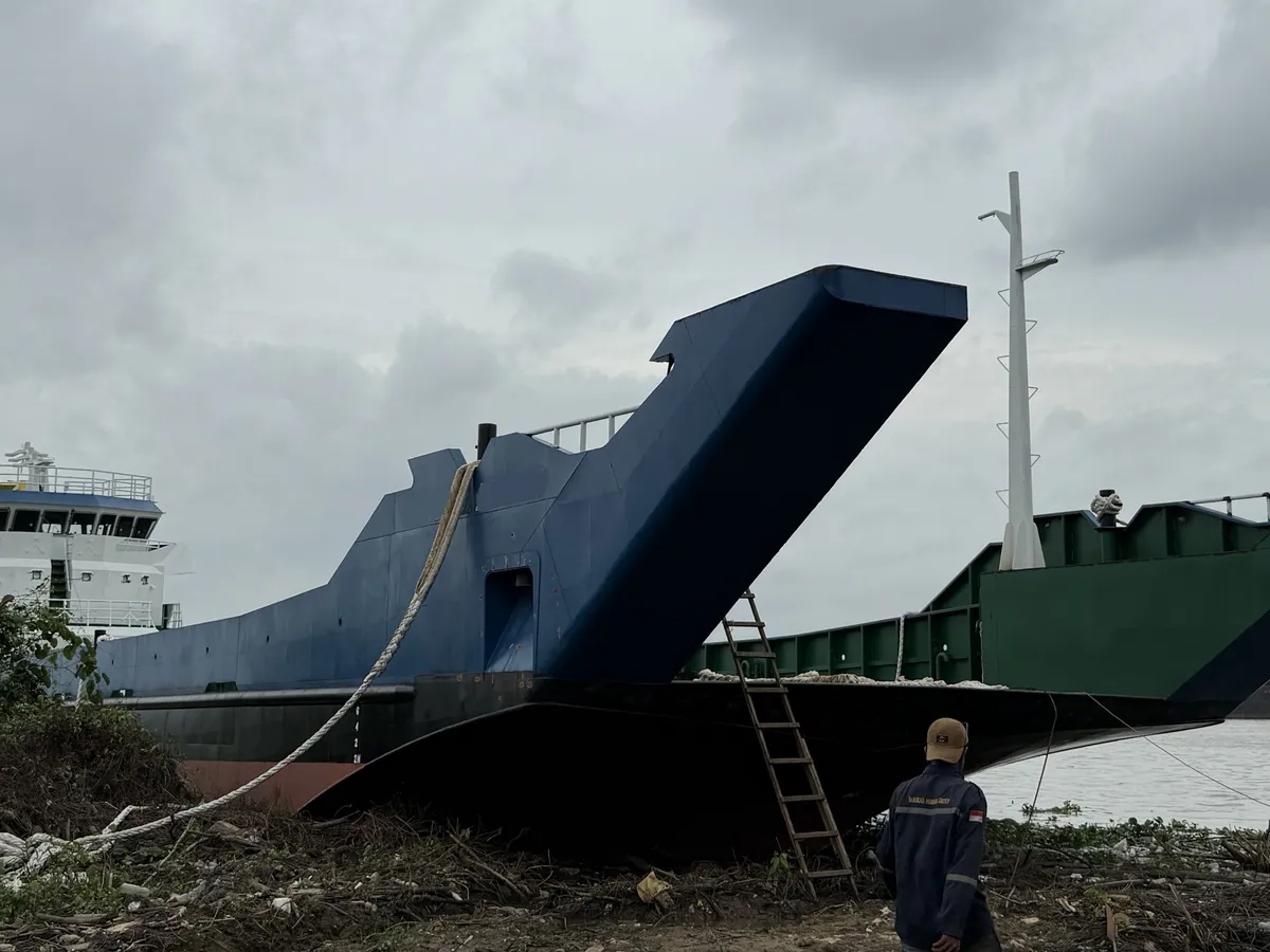 Kapal pendarat, tank untuk dijual