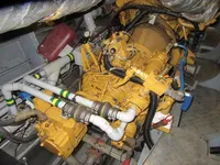 Kapal kru untuk dijual