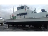 Kapal kru untuk dijual