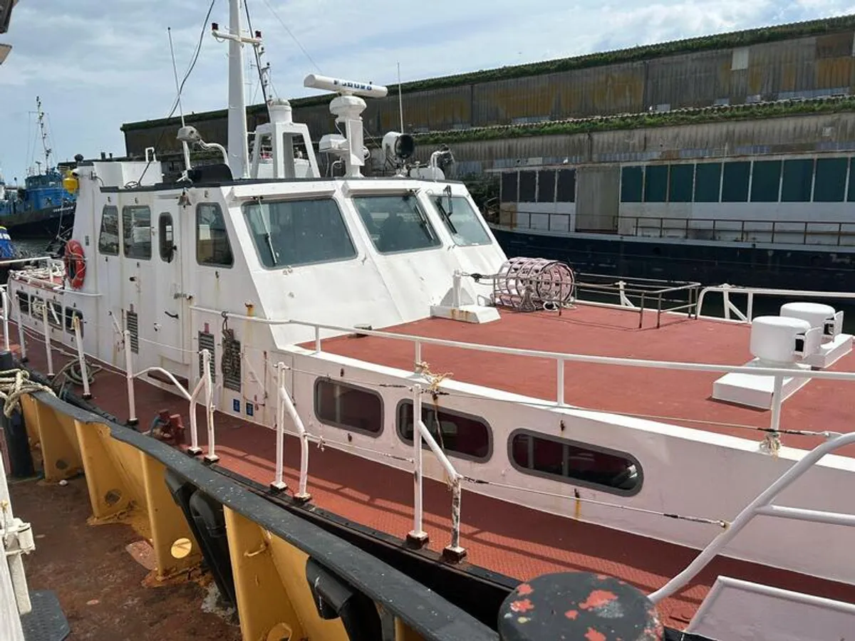 Kapal penumpang untuk dijual
