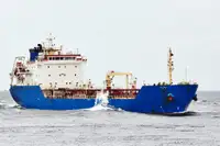 Oil/Chemical tanker dijual
