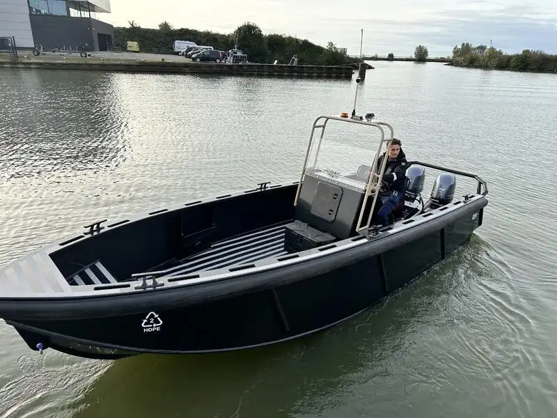 Kapal patroli untuk dijual