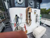 Kapal patroli untuk dijual