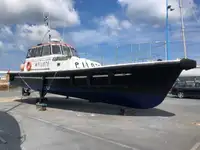 Kapal percontohan dijual
