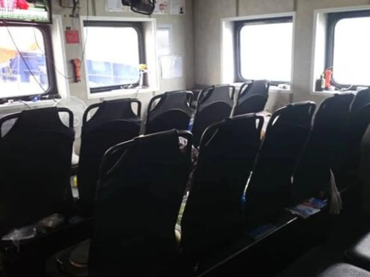 Kapal kru untuk dijual
