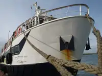 Kapal pesiar untuk dijual