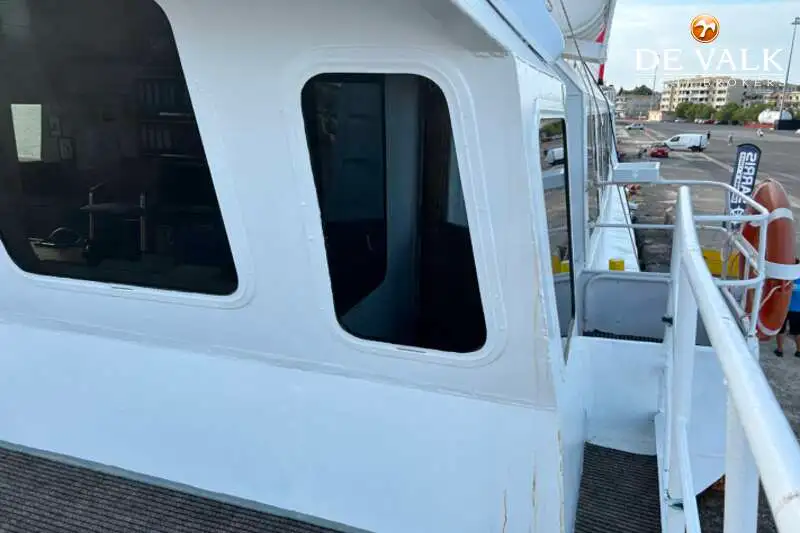 Kapal pesiar untuk dijual