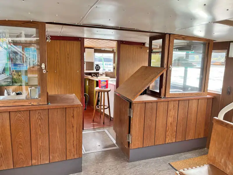 Kapal pesiar untuk dijual
