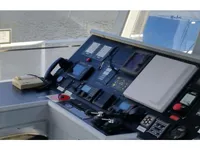 Kapal kru untuk dijual