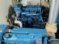 Kapal survei untuk dijual