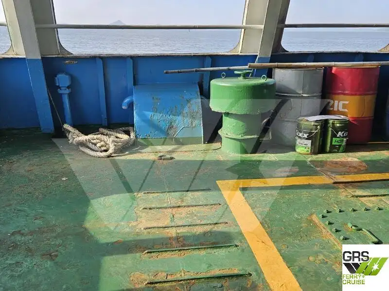 Kapal pendarat, tank untuk dijual