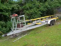 Katamaran untuk dijual
