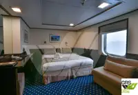 Kapal pesiar dijual