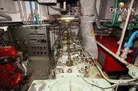 Kapal penelitian untuk dijual