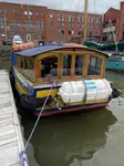 Kapal feri untuk dijual