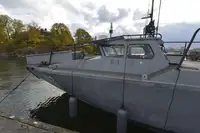 Kapal angkatan laut / militer untuk dijual