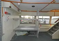 Kapal pesiar untuk dijual