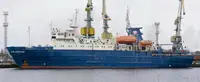 Kapal penumpang dijual