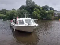 Kapal penumpang dijual