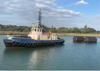 Kapal penarik dijual