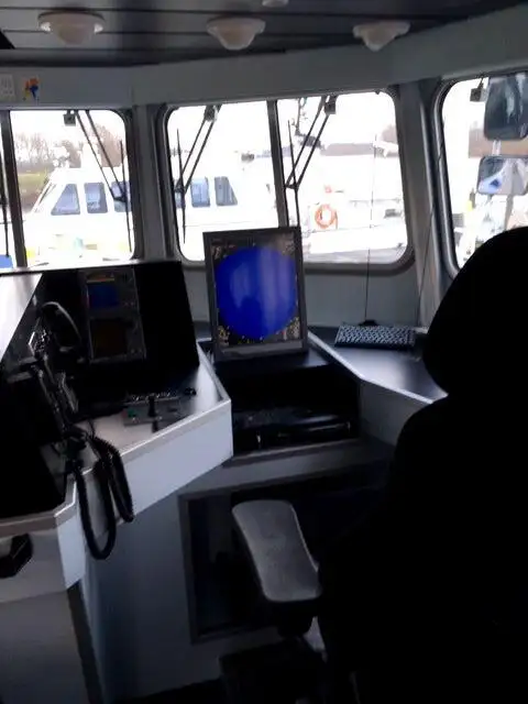 Kapal patroli untuk dijual