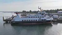Kapal penumpang dijual
