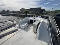 Kapal patroli untuk dijual