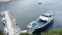 Kapal pendarat, tank untuk dijual