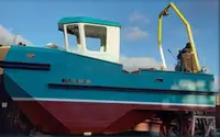 Kapal penarik dijual