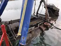Kapal keruk untuk dijual