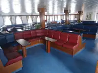 Kapal feri dijual