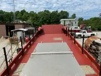 Kerajinan Pendaratan, Tank dijual