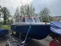 Kapal patroli untuk dijual