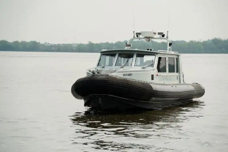 Kapal patroli untuk dijual