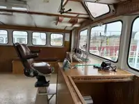 Kapal kru untuk dijual