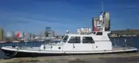 Kapal percontohan dijual