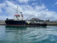 Kapal penarik dijual