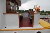Kapal pesiar untuk dijual