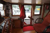 Kapal pesiar untuk dijual