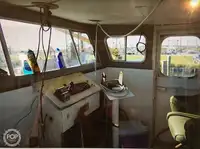 Kapal pasokan dijual