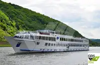 Kapal pesiar dijual