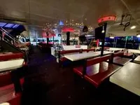 Kapal penumpang untuk dijual