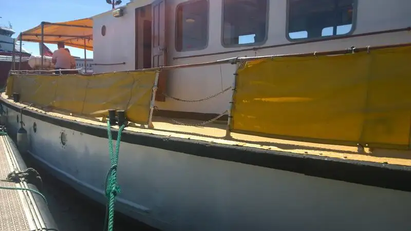 Kapal pesiar untuk dijual