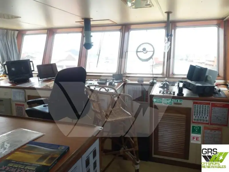 Kapal pendarat, tank untuk dijual