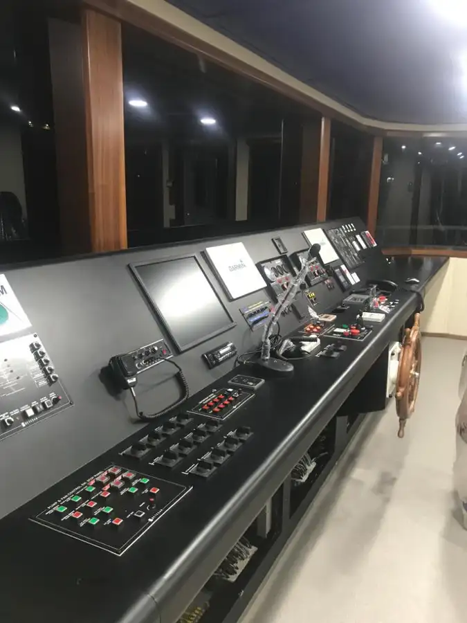 Kapal pesiar untuk dijual
