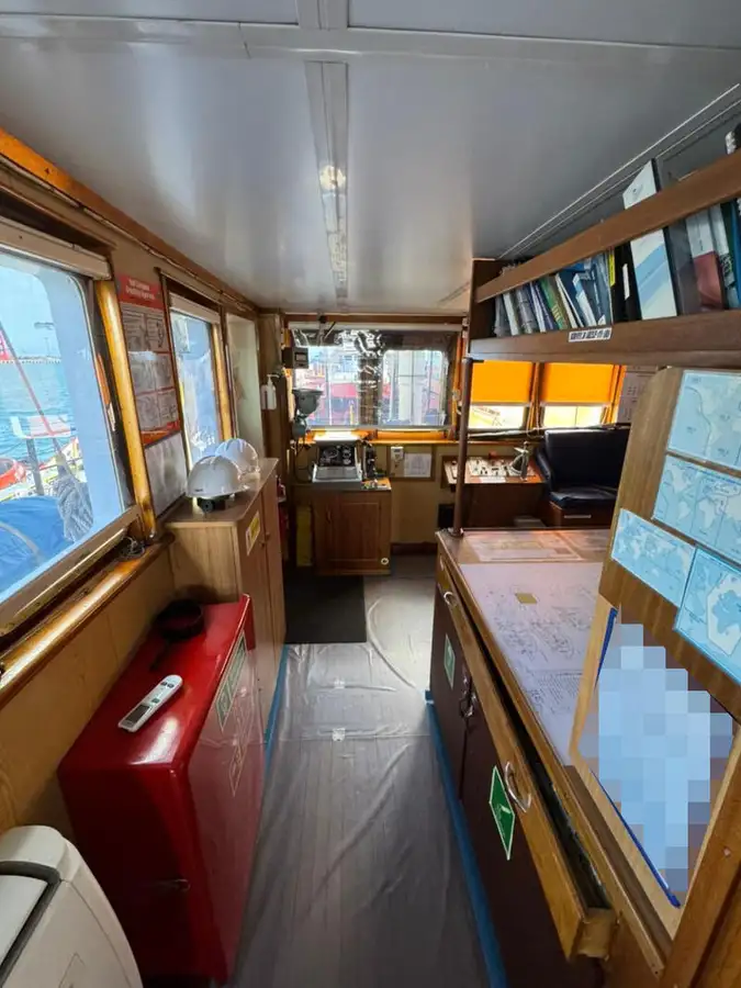 Kapal kontainer untuk dijual